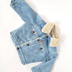 Vintage Levi’s light wash orange tab sherpa denim jacket